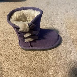 Toddler girl size 6 Koolaburra Ugg boots